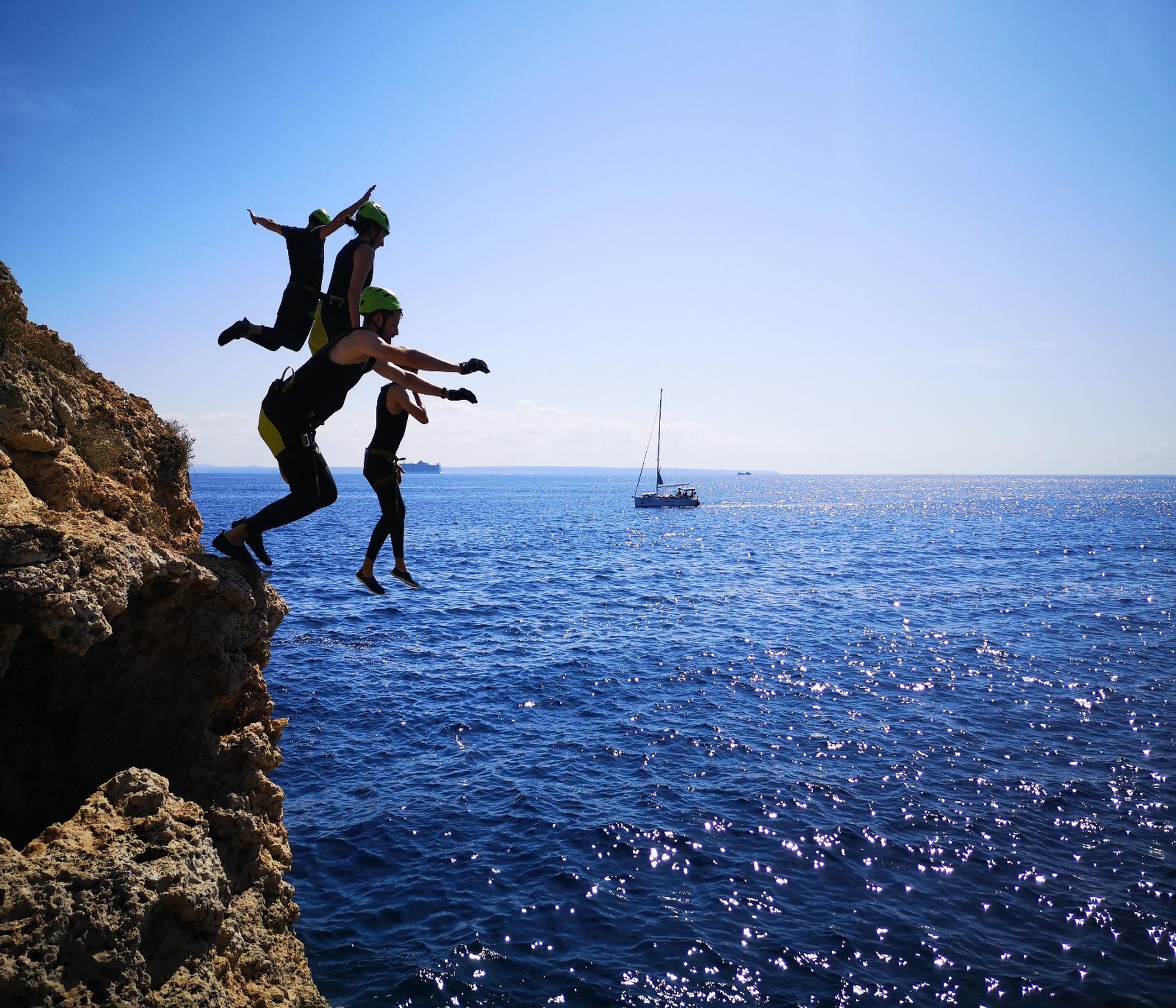 Mes Aventura - Coasteering
