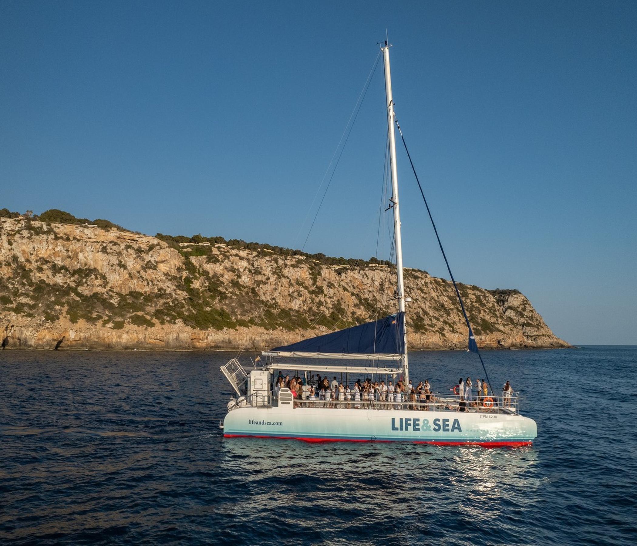 Life & Sea Catamaran